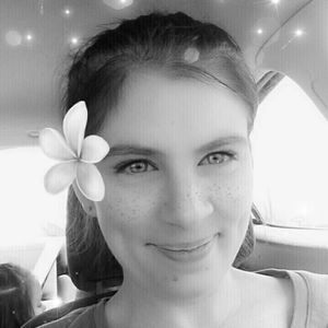 Meet your Posher, Leslie